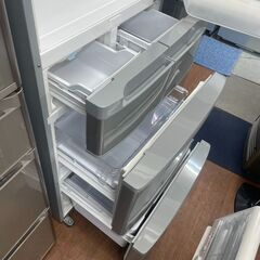 リサイクルショップどりーむ天保山店　No3916 ５ドア冷蔵庫　４１５L　日立　２０１１年製　自動製氷機能付き♪　大型冷蔵庫　３か月保証付きの画像