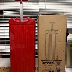 bessedスリムスーツケースの画像