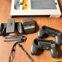 Nintendo Switch（箱付き・ジャンク品）本体＋社外ドック の画像