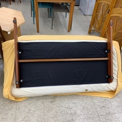 【ジモティー割引で最大15％OFF⭐️】リクライニング ローソファー　2人掛け　イエローの画像