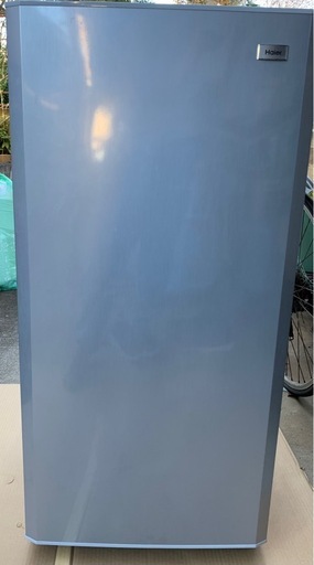 ハイアール フリーザー　冷凍庫 JF-NU100G シルバー 中古品