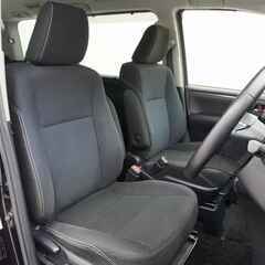 ✨そうだ。ミニバンにしよう。頭金もいらないし。まずは聞いてみよう👂✨トヨタ エスクァイア 　Ｘｉの画像