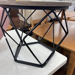 【ジモティー割あり】【ジャングル守口店】丸テーブルの画像