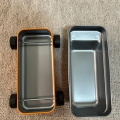 ハッピーターン　車　おもちゃ　お菓子缶の画像