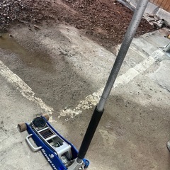 アルミガレージジャッキの画像