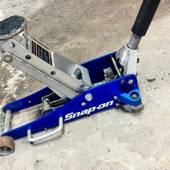 アルミガレージジャッキの画像