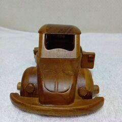 木製おもちゃ　自動車＆カメラの画像