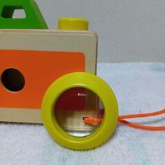木製おもちゃ　自動車＆カメラの画像