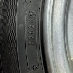 アルミホイール付きスタッドレスタイヤ4本セットの画像