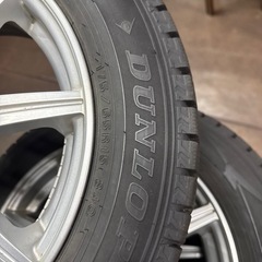 アルミホイール付きスタッドレスタイヤ4本セットの画像