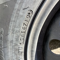 スタッドレスタイヤ4本　アクア　ブリザックVRX2 175/65R15の画像