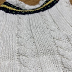 baby Gap ケーブルニットベスト 90 ホワイトの画像