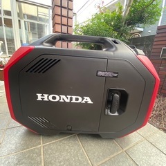 　超美品　ホンダ　発電機　　EU 26ij の画像