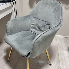 ばいきゃくずみ売却済み　IKEA ドレッサー　椅子セットの画像