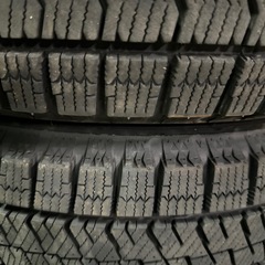 ブリヂストン　スタッドレスタイヤ　195/65R15の画像