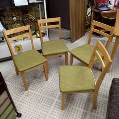 ニトリ ダイニングテーブル オーク120テーブル 4人掛け ファミリーの画像