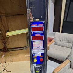 スロット用キャビネットの画像