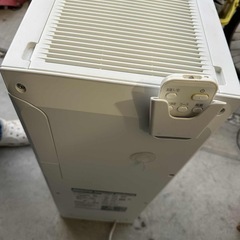 ダイキン　空気清浄機 縦型 ホワイト　の画像