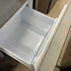 【リサイクルショップどりーむ荒田店】No.4600 冷蔵庫 シルバーの画像