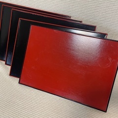 お正月のテーブルに　☆　長四角のお膳　34.5c28cm　5枚セット　☆　黒＋朱　両面使いできます　☆の画像