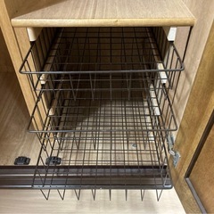 ダークブラウン 木製 クローゼット 衣類収納の画像