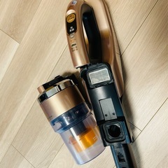 TOSHIBA 東芝クリーナー　掃除機　コードレスの画像