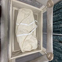 アップリカ　ココネルエアープラスAB　ベビーベッドの画像