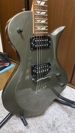 FERNANDES RAVELLE エレキギター