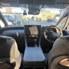 トヨタ40アルファードハイブリットZ4WD低走行車の画像