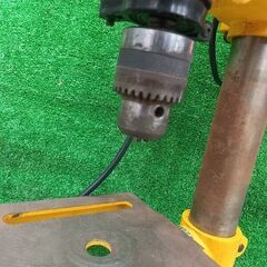 アースマン DP-200 卓上ボール盤　100V【野田愛宕店】【店頭取引限定】【中古】管理番号：ITOSZUCJXUG4の画像