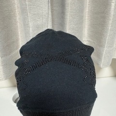★新品★AZUL by moussy 黒 ストーン装飾 ニットビーニー ニット帽 ブラックの画像