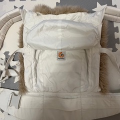 【希少】ergobaby エルゴベビー　抱っこ紐　ウィンターエディションの画像