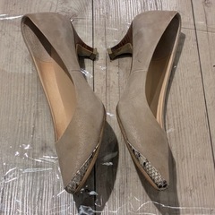 🧚🏻PICHE ABAHOUSEポインテッドラインパンプスの画像