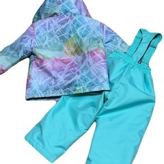 スノーウェア　スキーウェア　100 女の子　雪遊び スキー スノーボードの画像