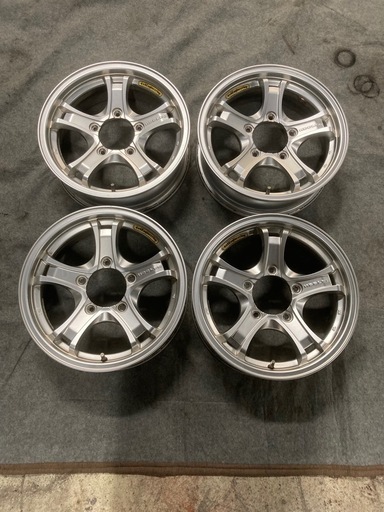 良品! weds キーラーフォース 16インチ 5.5J 6H-139.7 +22 シルバー 4本セット JB23 JB64 ジムニー