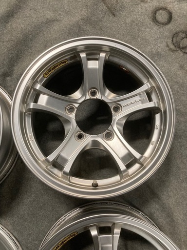 良品! weds キーラーフォース 16インチ 5.5J 6H-139.7 +22 シルバー 4本セット JB23 JB64 ジムニー