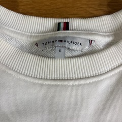 ★TOMMY HILFIGERスウェット2枚セット★の画像