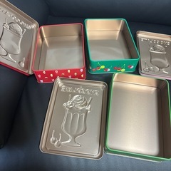 メリー　お菓子缶の画像