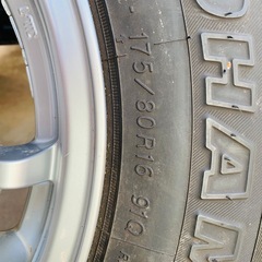 ジムニースタッドレスタイヤ175/80R16２シーズン使用の画像