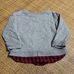 petit main プティマイン フェイクレイヤードトレーナー 80 グレーの画像