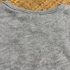 petit main プティマイン フェイクレイヤードトレーナー 80 グレーの画像