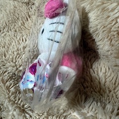 ハローキティ　ぬいぐるみキーホルダー　ミルキーサンリオコラボ　2024バレンタインの画像