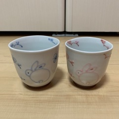 【ほぼ新品】 ♦有田焼♦ 一珍花うさぎ &湯呑みセットの画像