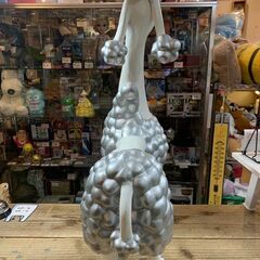 大きなプードルのオブジェ インテリアの画像