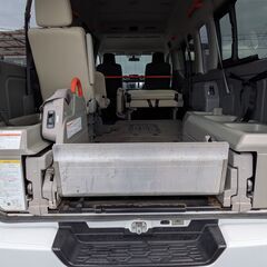 ★修復無！実走行5.6万㌔！福祉車両！禁煙車！ワンオナ！ディーゼルターボ！NV350キャラバン【チェアキャブM仕様4WD】車椅子2基！Bカメラ★の画像