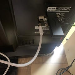 液晶テレビ37インチ、five tv stick付きの画像