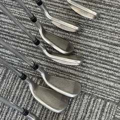 NIKEゴルフクラブ＆オークリーゴルフバッグセットの画像