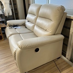 ♦︎①ニトリ 電動リクライニングソファの画像