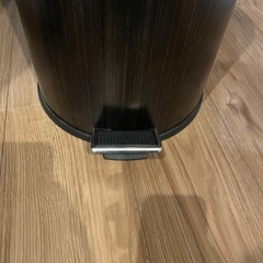 ゴミ箱の画像