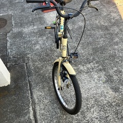 折りたたみ自転車の画像